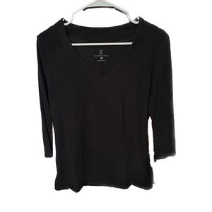 NY&Co. V-neck top